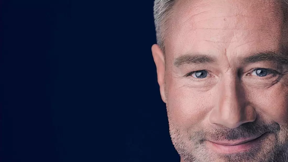 Sänger Sasha Röntgen-Schmitz: Endlich erwachsen! / Die Jugendikone der 1990er gibt statt Liebestipps in der Bravo jetzt Ratschläge in Sachen Gesundheit - Bild: presseportal.de