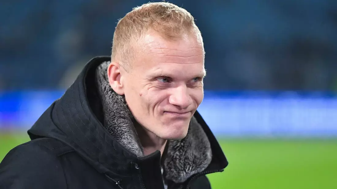 Trainer Karel Geraerts glaubt beim FC Schalke 04 an die Wende. - Bild: Christophe Gateau/dpa