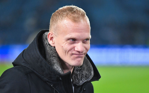Trainer Karel Geraerts glaubt beim FC Schalke 04 an die Wende. - Foto: Christophe Gateau/dpa