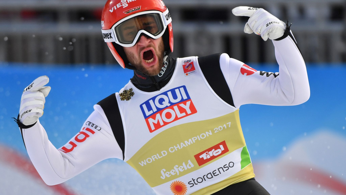 Eisenbichler hatte in Iron Mountain seit langer Zeit mal wieder Grund zu jubeln. - Foto: Hendrik Schmidt/dpa/Archivbild