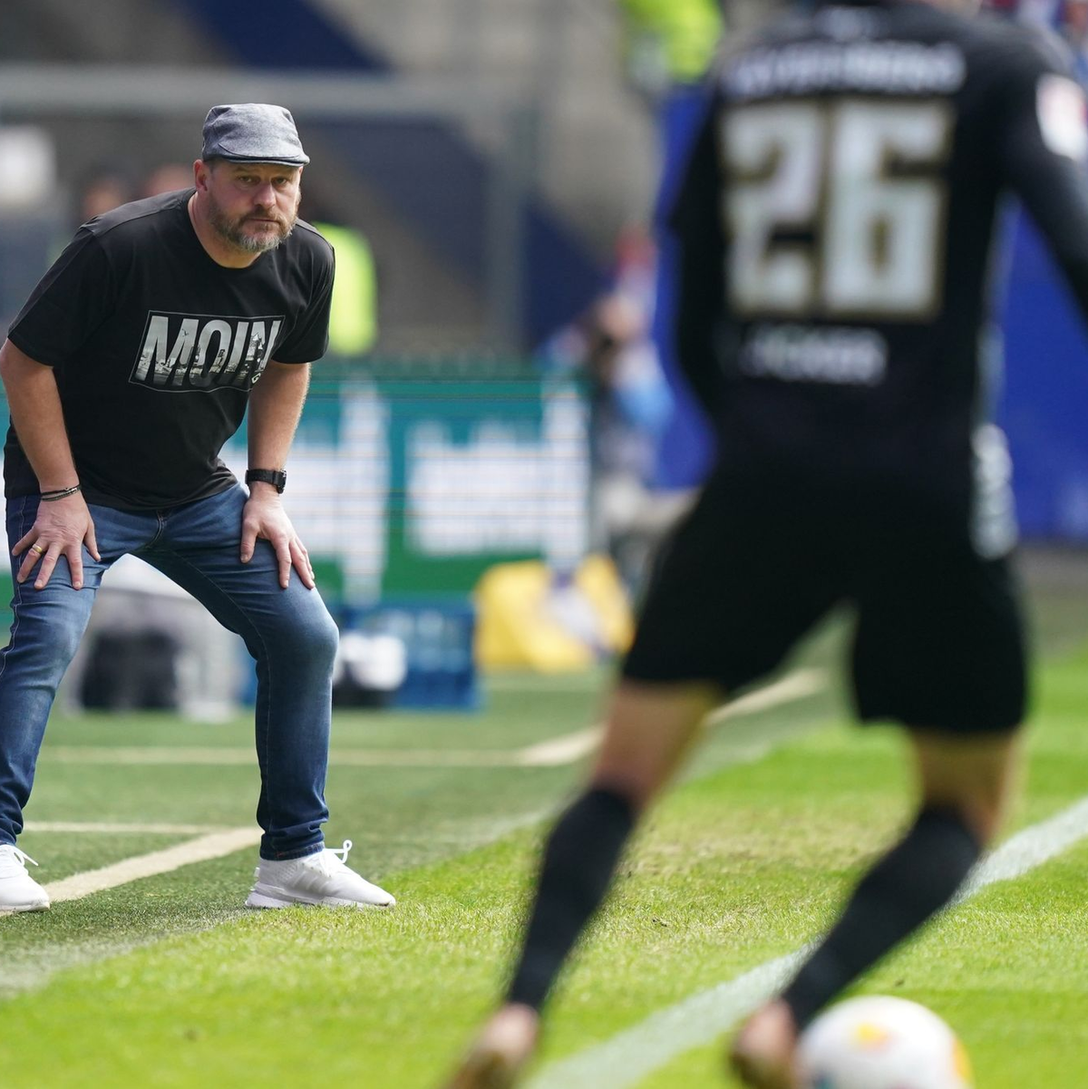 Ab sofort hören die Fußballer von Union Berlin auf das Kommando von Trainer Steffen Baumgart. - Foto: Marcus Brandt/dpa