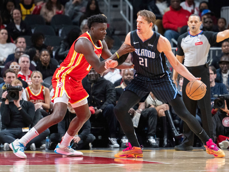 Moritz Wagner (r) verbuchte zwei Zähler und fünf Rebounds. - Foto: Hakim Wright Sr./AP/dpa