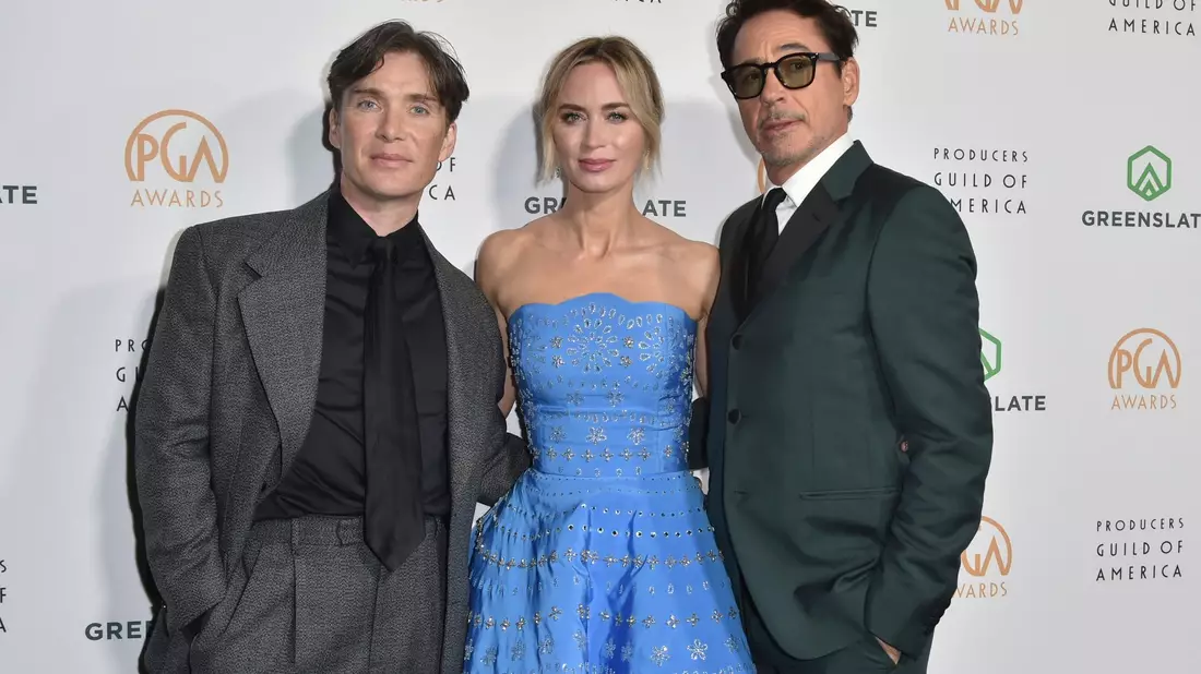Cillian Murphy (v.l.), Emily Blunt und Robert Downey Jr. bei der 35. Verleihung der Producers Guild Awards. - Bild: Richard Shotwell/Invision/AP/dpa