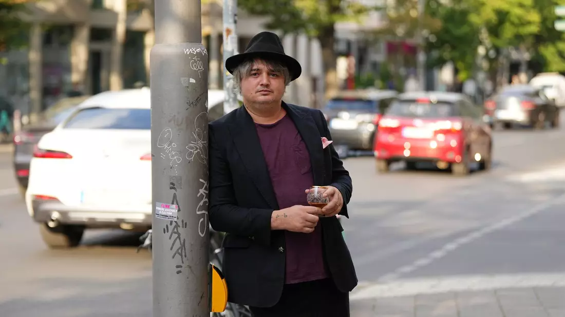 «Ich bin ein Vielfraß. Das ist kein Scherz. Bei mir wurde Typ-2-Diabetes diagnostiziert», sagte der britische Musiker Pete Doherty in einem Interview mit dem «Guardian». - Bild: Soeren Stache/dpa