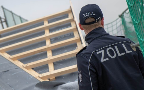 HZA-DD: Zoll prüft Bauvorhaben im Raum Leipzig/ Viele Arbeiter ohne gültige Aufenthalts- oder Arbeitserlaubnis - Foto: presseportal.de