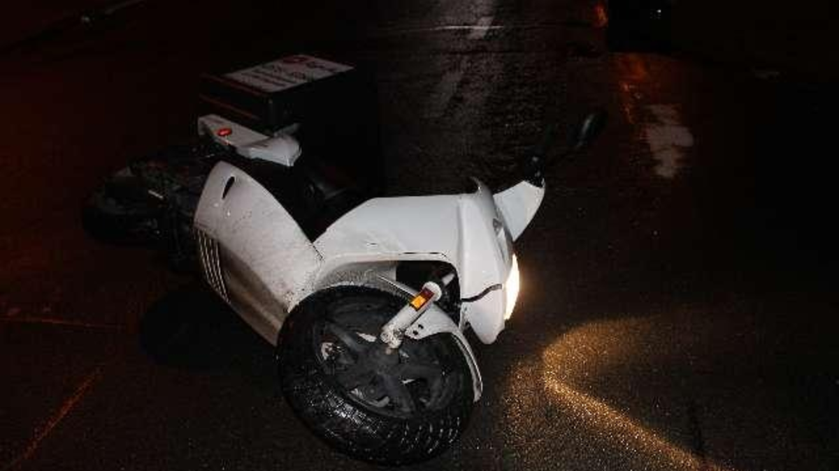 POL-HM: Skoda Fahrer begeht Verkehrsunfallflucht - Foto: presseportal.de