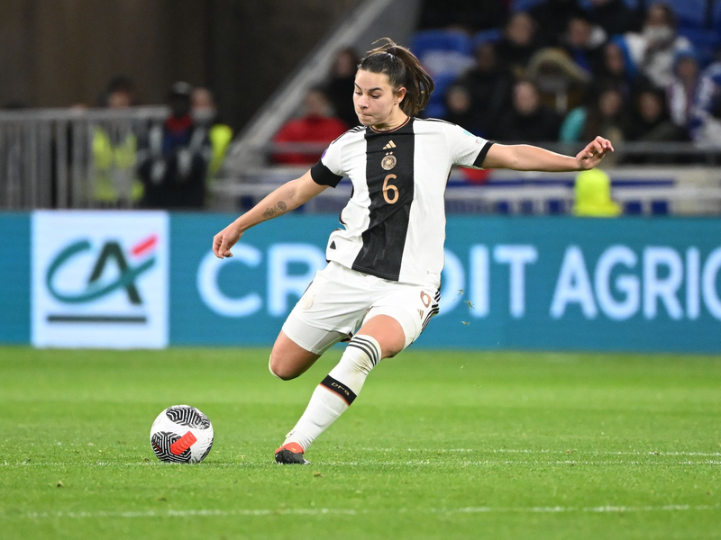 Lena Oberdorf bei ihrem ersten Kreuzbandriss (Archivbild)  - Foto: Sebastian Christoph Gollnow/dpa