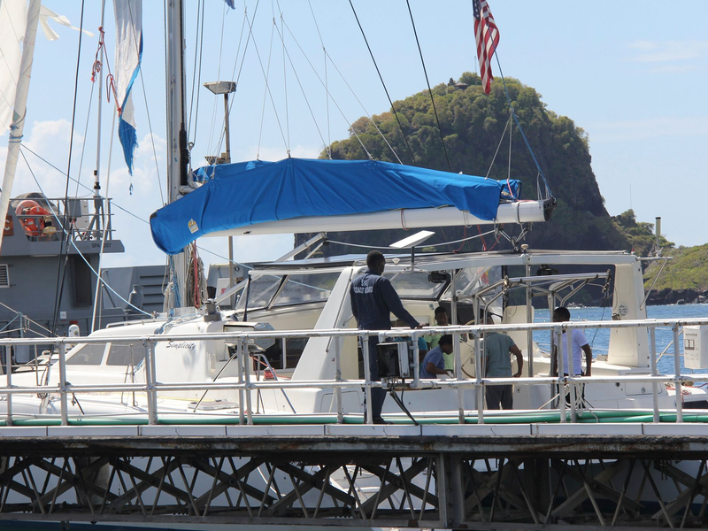 Die Hoffnung werde nicht aufgegeben, dass die US-Amerikaner noch am Leben seien, so Grenadas Polizeichef. - Foto: Kenton X. Chance/AP/dpa