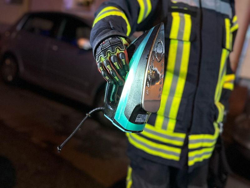 Feuerwehr MTK: Ereignisreicher Wochenstart: Chemikalienunfall, Verkehrsunfall, Gasalarm und Brandmeldeanlagen - Foto: presseportal.de