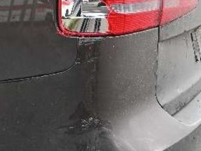 POL-NI: Unfallverursacher flüchtet nach Zusammenstoß - Foto: presseportal.de