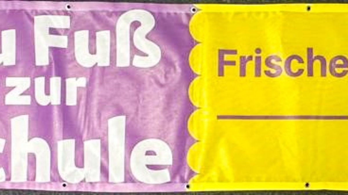 POL-BO: Aktion Elterntaxi: Polizei zeigt erfolgreich Präsenz vor Wittener Grundschulen - Foto: presseportal.de