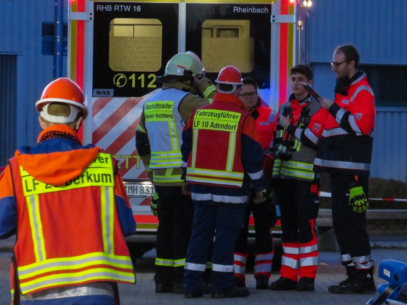 FW Wachtberg: Gemeinschaftsübung unserer Jugendfeuerwehr mit der Malteserjugend Meckenheim - Foto: presseportal.de
