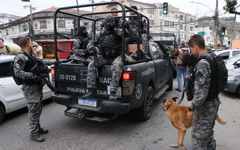 Mitglieder der Zivil- und Militärpolizei im Einsatz. - Foto: Jose Lucena/TheNEWS2 via ZUMA Press Wire/dpa