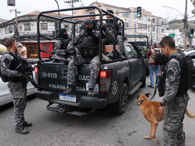 Mitglieder der Zivil- und Militärpolizei im Einsatz. - Foto: Jose Lucena/TheNEWS2 via ZUMA Press Wire/dpa