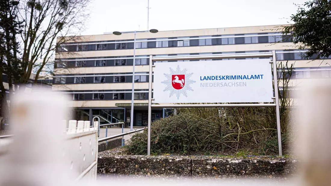 Das Landeskriminalamt Niedersachsen in Hannover. - Bild: Moritz Frankenberg/dpa