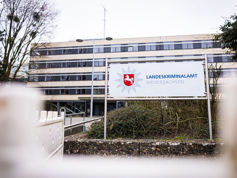 Das Landeskriminalamt Niedersachsen in Hannover. - Foto: Moritz Frankenberg/dpa
