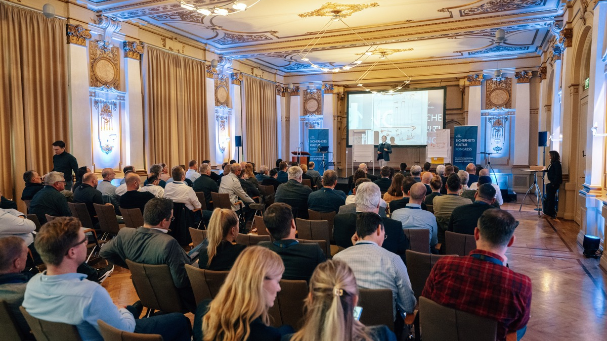 Deutscher Arbeitsschutz Kongress® 2024 der WandelWerker Consulting GmbH: Gemeinsam für nachhaltigen Arbeitsschutz - Foto: presseportal.de