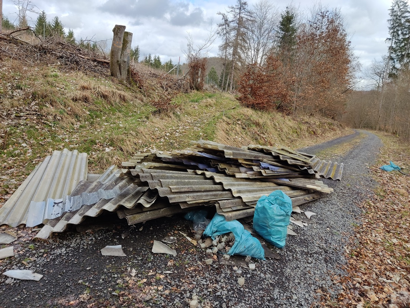POL-LDK: + Müll bei Uckersdorf entsorgt + Nach Unfall in Klinik geflogen + Ein Auto ist kein Safe! + Berauscht in Brandoberndorf erwischt + - Foto: presseportal.de