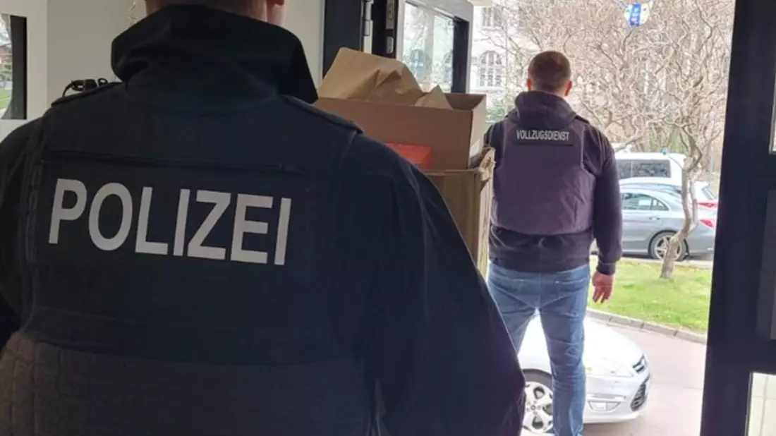 BPOLI MD: Verdacht des gewerbsmäßigen Computerbetruges: Durchsuchungsmaßnahmen der Bundespolizei - Bild: presseportal.de