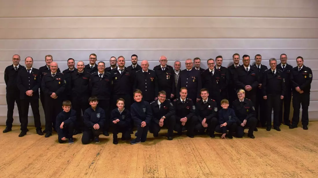 FW-OE: Jahresdienstbesprechung des Einsatzbereichs 3 der Feuerwehr Lennestadt - Bild: presseportal.de