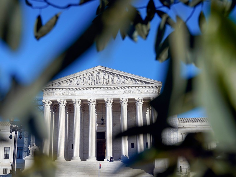 Der Supreme Court in Washington - das Oberste Gerichte der USA. - Foto: Mariam Zuhaib/AP/dpa