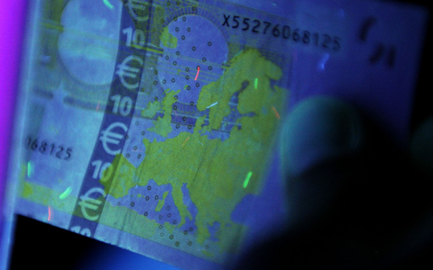 Die EU will das Zusammenwachsen ihrer Finanzmärkte vorantreiben, doch die Bemühungen stocken (Archivbild). - Foto: Daniel Reinhardt/dpa