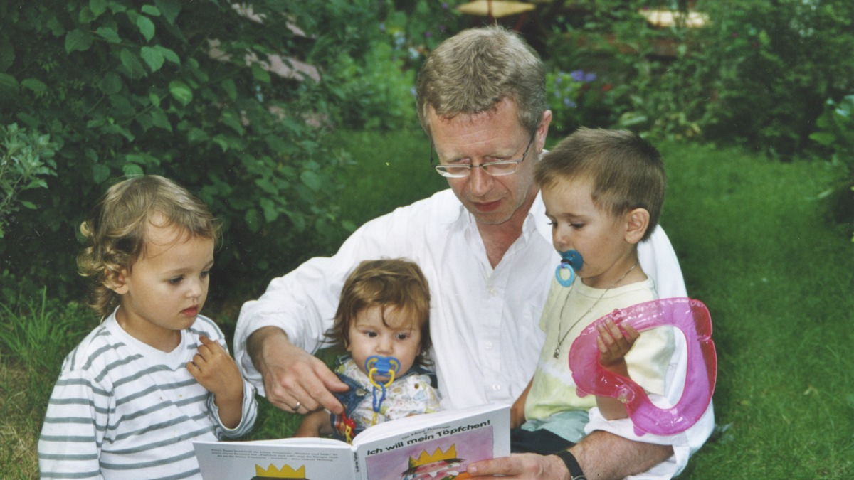 Europäischer Tag der Logopädie am 6. März 2024 - Expertenhotline / Wie Eltern die Sprachentwicklung ihres Kindes fördern können - Foto: presseportal.de