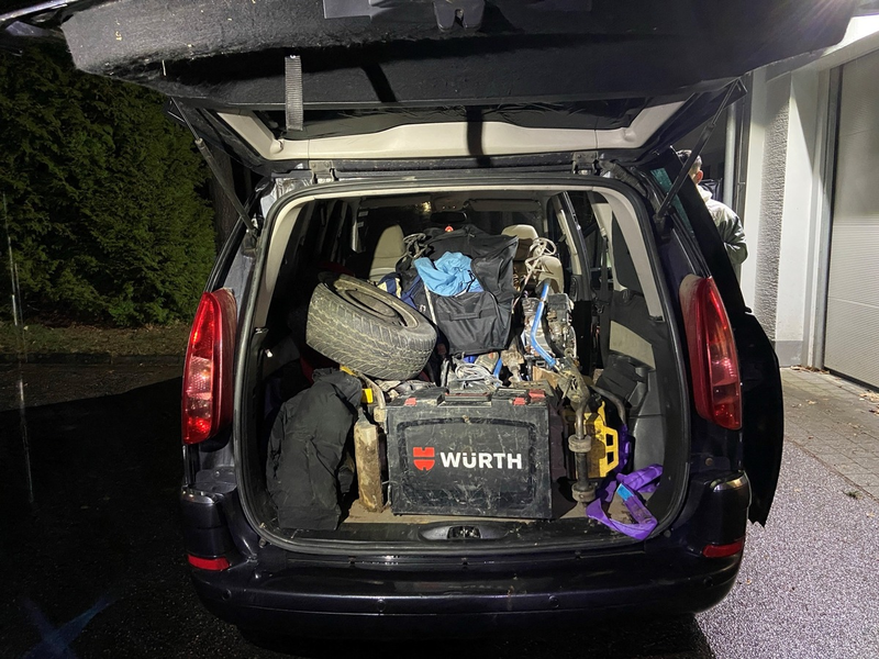 POL-PDKL: Polizei klärt Aufbrüche von Baucontainern.... - Foto: presseportal.de