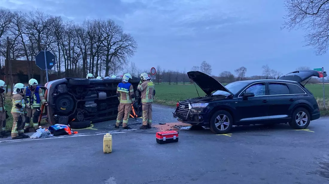 POL-COE: Lüdinghausen, Stadtfeldstraße, Baumschulenweg / Unfall mit zwei verletzten Personen - Bild: presseportal.de