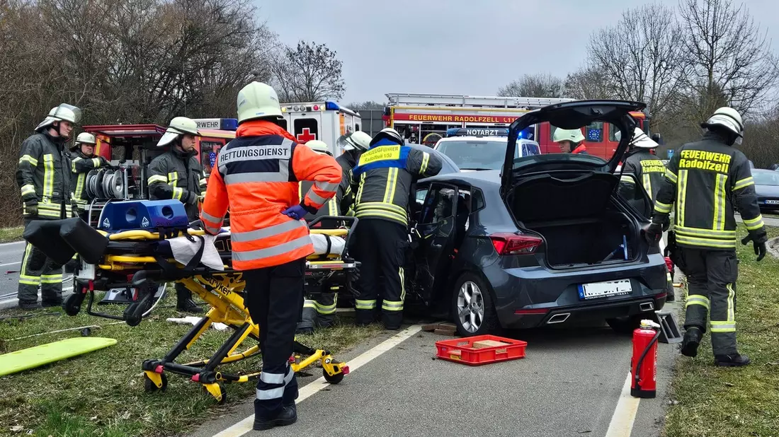 FW-Radolfzell: Schwerer Verkehrsunfall - Bild: presseportal.de