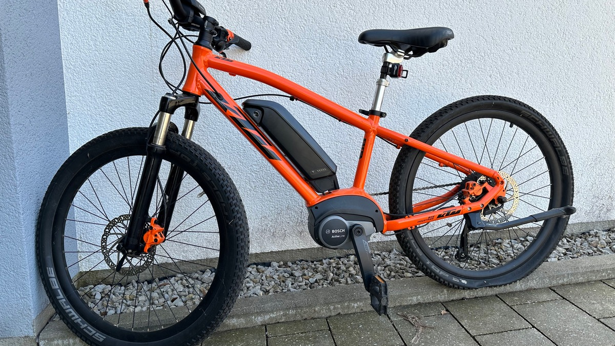 POL-AA: Landkreis Schwäbisch Hall: Eigentümer von Fahrrad gesucht, Korrektur und Ergänzung zur Meldung zum Fahrzeugbrand in Schwäbisch Hall - Foto: presseportal.de