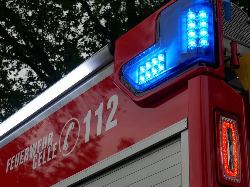 FW Celle: Kurioser Einsatz an einem außergewöhnlichen Tag / Auf Balkon ausgesperrt und Essen auf Herd - Foto: presseportal.de