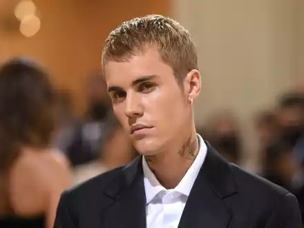 Popsänger Justin Bieber hat zur Überraschung seiner Fans ein neues Album herausgebracht. (Archivbild) - Foto: Evan Agostini/AP/dpa