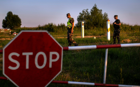 Die Grenze zwischen Litauen und Belarus ist fast 680 Kilometer lang. - Foto: Mindaugas Kulbis/AP/dpa