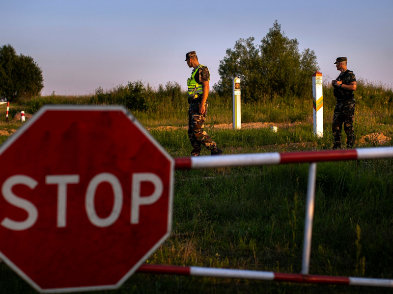 Die Grenze zwischen Litauen und Belarus ist fast 680 Kilometer lang. - Foto: Mindaugas Kulbis/AP/dpa