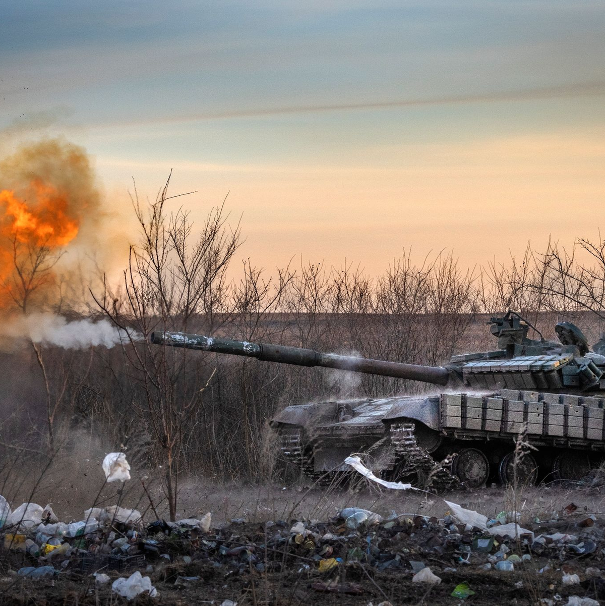 Die Lage an der Front ist weiter schwierig. Selenskyj hat einmal mehr um militärische Unterstützung geworben. - Foto: Efrem Lukatsky/AP