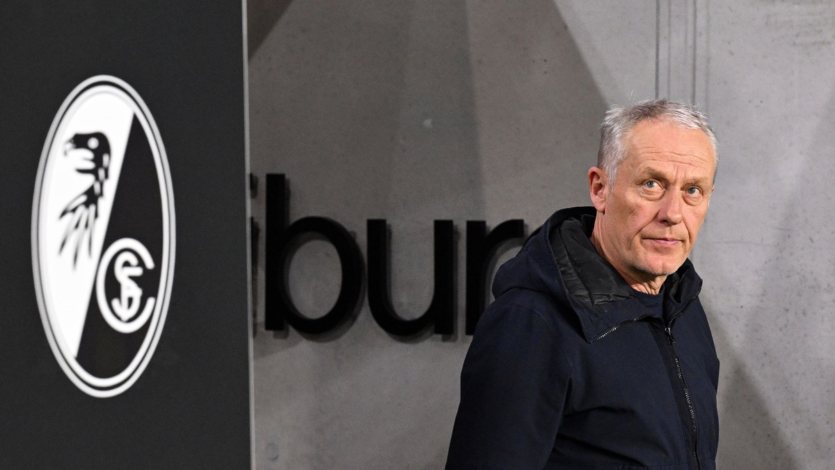 Was seine Zukunft über den Sommer hinaus betrifft, hält sich Christian Streich bedeckt. - Foto: Harry Langer/dpa