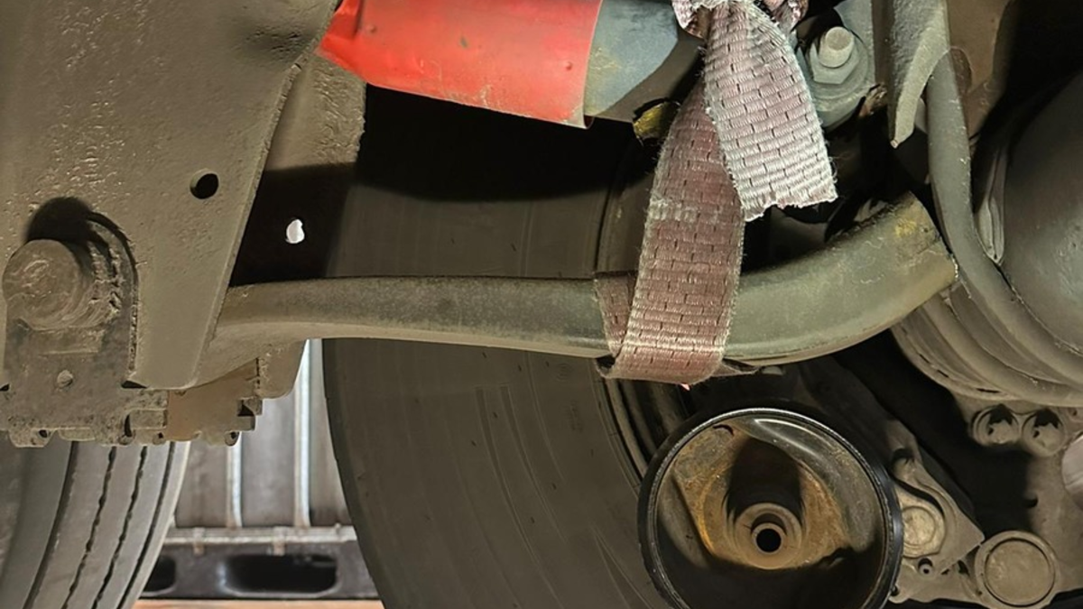 POL-EL: Gildehaus - Lkw mit erheblichen Mängeln festgestellt(Foto) - Foto: presseportal.de