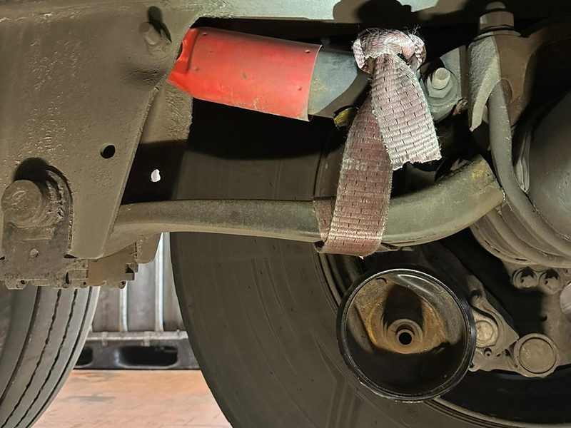 POL-EL: Gildehaus - Lkw mit erheblichen Mängeln festgestellt(Foto) - Foto: presseportal.de