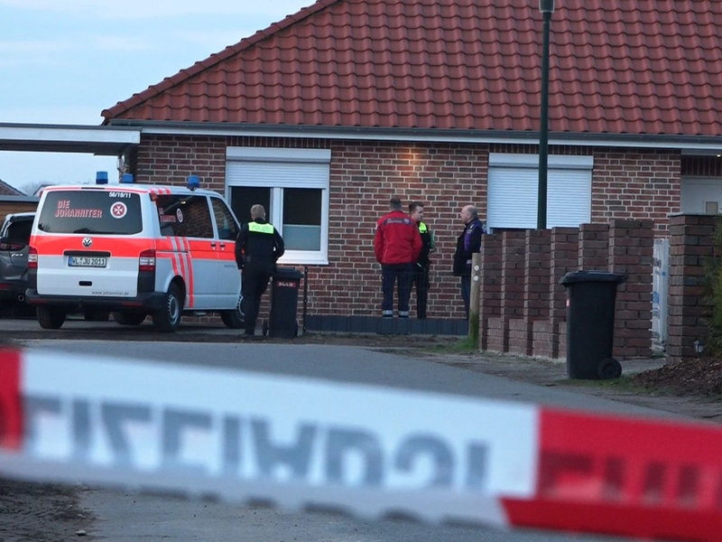 Die Polizei ermittelt nach Schüssen im Landkreis Rotenburg wegen möglicher Kapitaldelikte. - Foto: Kai Moorschlatt/NordwestMedia TV/dpa
