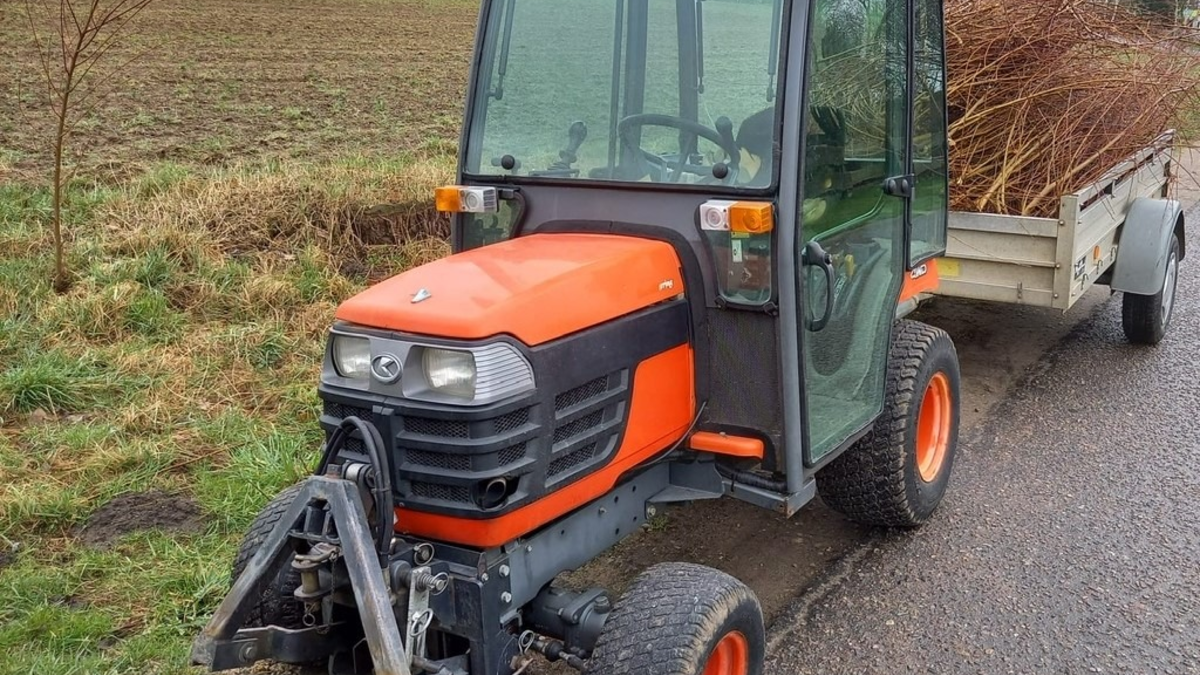 POL-NB: Gemeindefahrzeug seit 19 Jahren ohne Tüv - Foto: presseportal.de