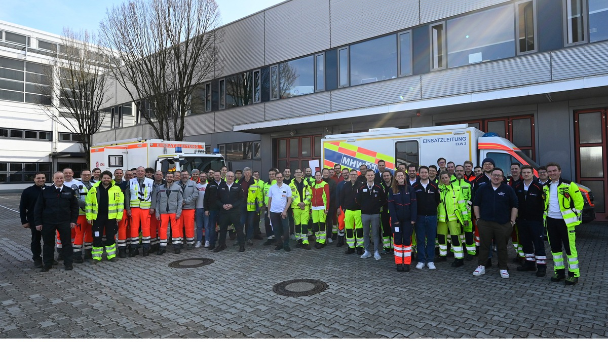 FW-M: Rettungsdienst-Führung übt für Großschadenslagen(Stadtgebiet) - Foto: presseportal.de