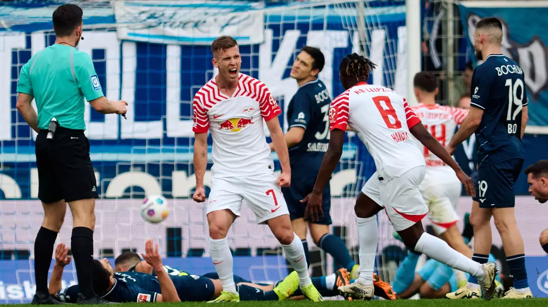 RB dreht das Spiel: Leipzigs Dani Olmo jubelt über sein Tor zum zwischenzeitlichen 1:1. - Bild: Bernd Thissen/dpa