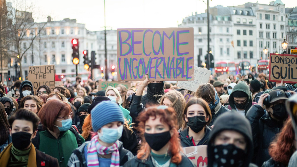 Demonstration in London, zu der die feministische Aktionsgruppe «Sisters Uncut» aufgerufen hat. - Foto: Lucy North/SOPA Images via ZUMA Press Wire/dpa