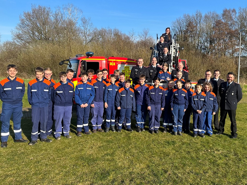 FW-OLL: 30-jähriges Jubiläum der Jugendfeuerwehr Wildeshausen - Foto: presseportal.de