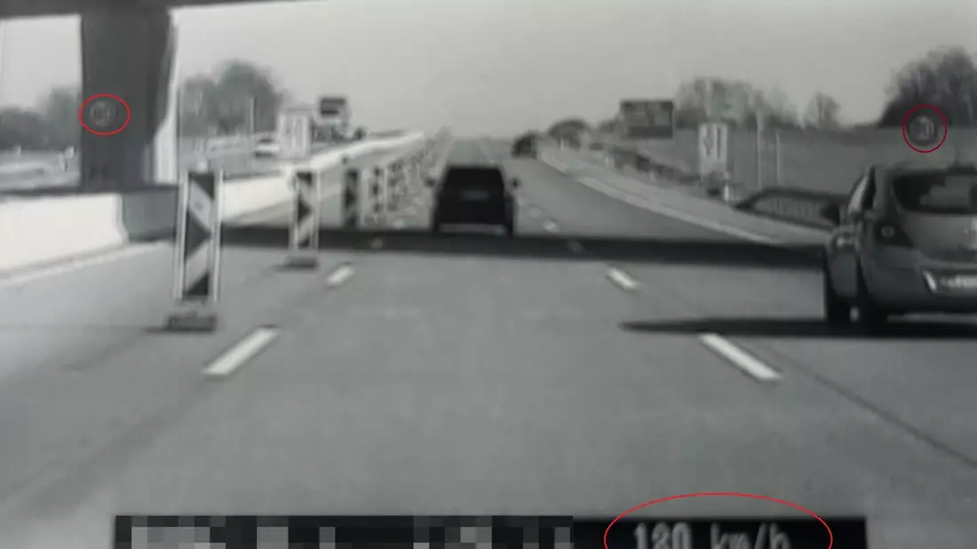 API-TH: Videowagen schnappen zwei Raser auf der A 9 bei Eisenberg und in der Baustelle auf der A 4 bei Ronneburg - Bild: presseportal.de