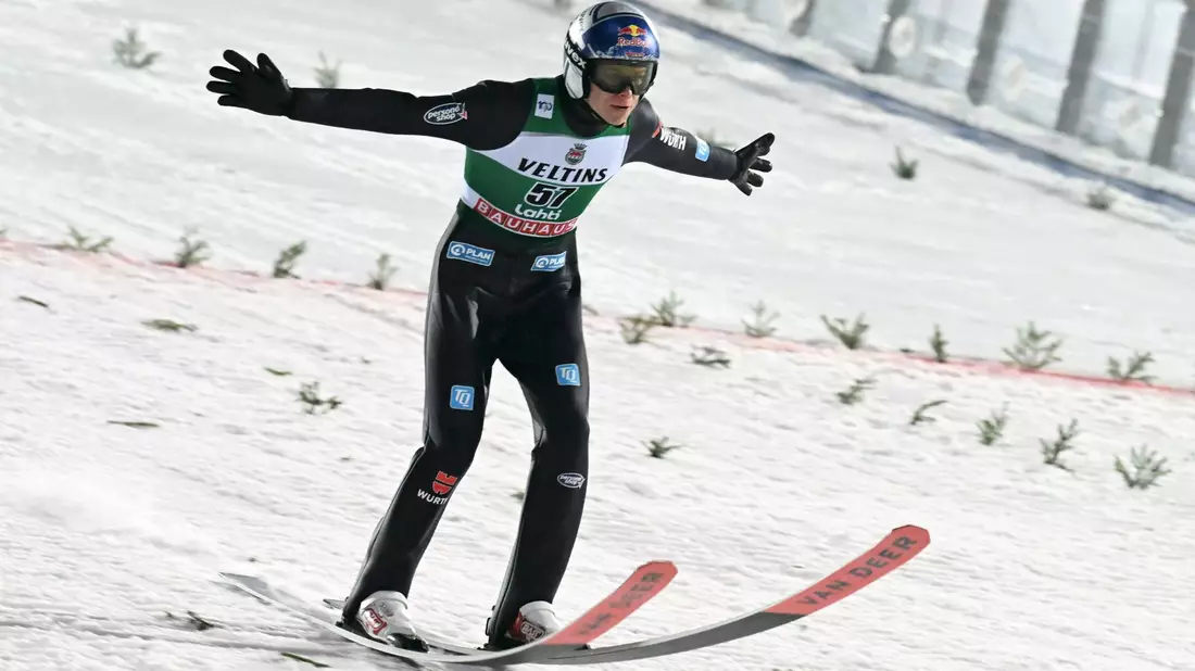 Kam im finnischen Lahti auf Sprünge von 126,5 und 126 Metern: Andreas Wellinger. - Bild: Jussi Nukari/Lehtikuva/dpa