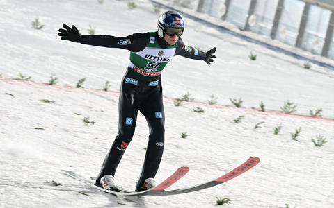 Kam im finnischen Lahti auf Sprünge von 126,5 und 126 Metern: Andreas Wellinger. - Foto: Jussi Nukari/Lehtikuva/dpa