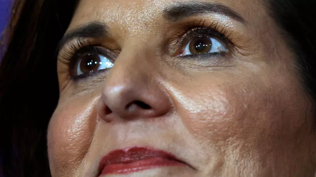 Beim «Super Tuesday» gelang ihr lediglich ein Sieg in Vermont: Nikki Haley. - Bild: Reba Saldanha/AP/dpa
