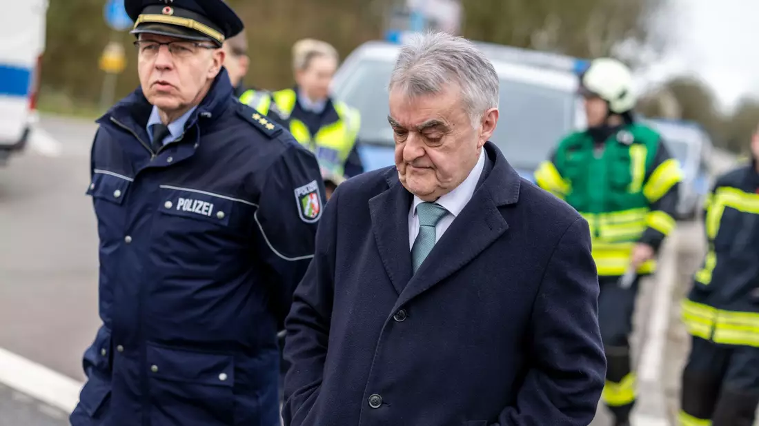 Nun ist die Innenministerkonferenz einem Vorstoß Nordrhein-Westfalens gefolgt. - Bild: Christoph Reichwein/dpa